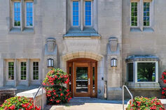 An exterior shot of Ernie Pyle Hall.